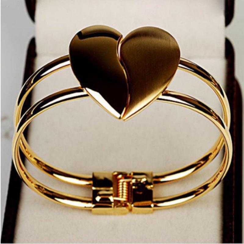 

Европейский и американский браслет Love в форме сердца для женщин золотой