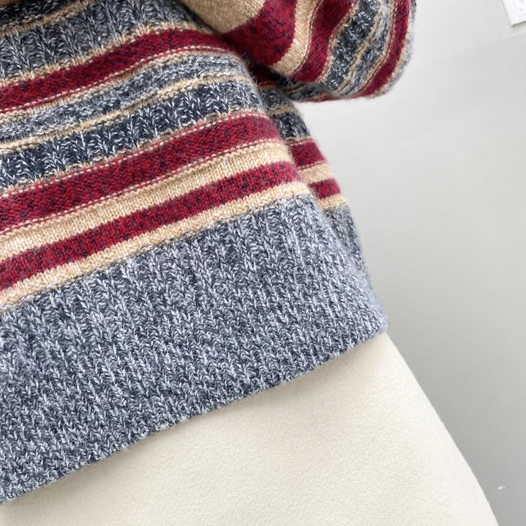 Petite Round Neck Striped Cashmere Sweater - Trendy Autumn/Winter Knit Top for Women