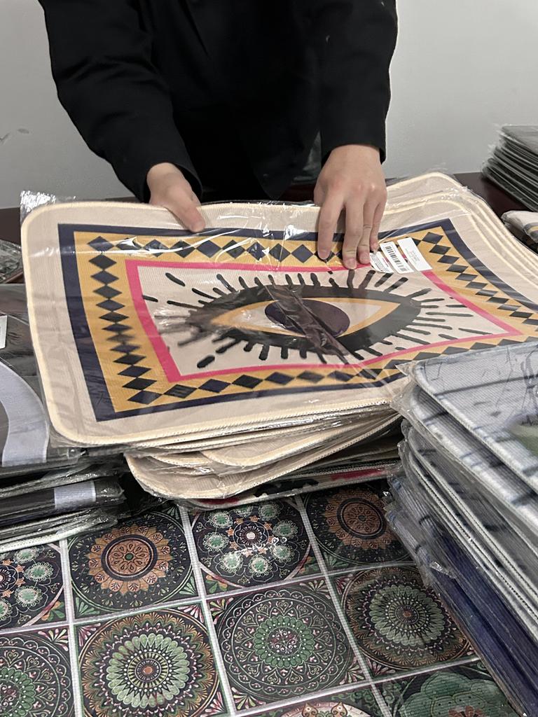 Eye Print Carpet Felt Floor Mat Thickened Non-slip Doormat Decorative Mat for Indoor Bathroom Bedside Custom Floor Mat