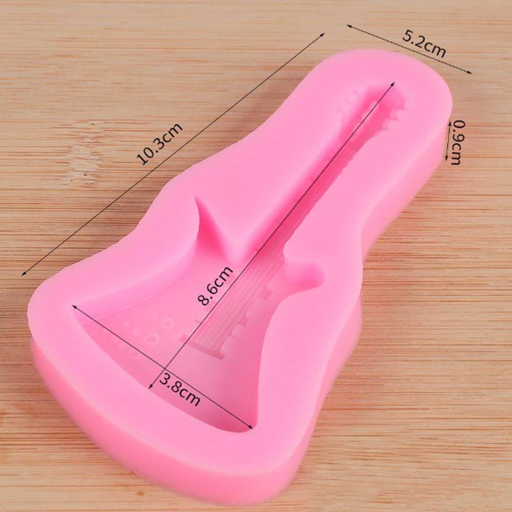 Delikatna Forma w Kształcie Gitary Elektrycznej Dekoracja Tortu Narzędzia DIY Formy Silikonowe do Czekolady 3D Forma do Ciasta