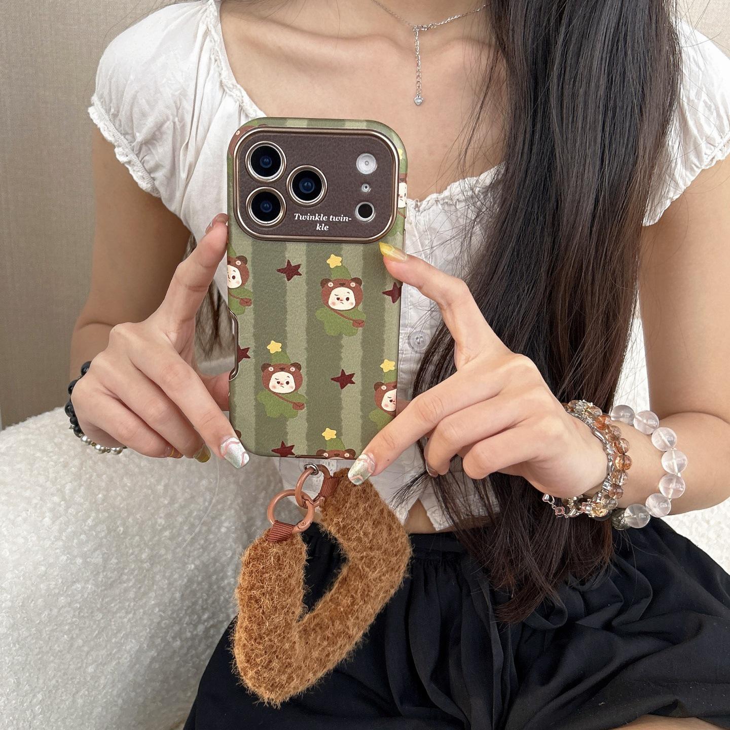 

Retro Matcha Puff Pastry iPhone 17 Pro Max Protective Case for Apple 16 Pro/15/14 15