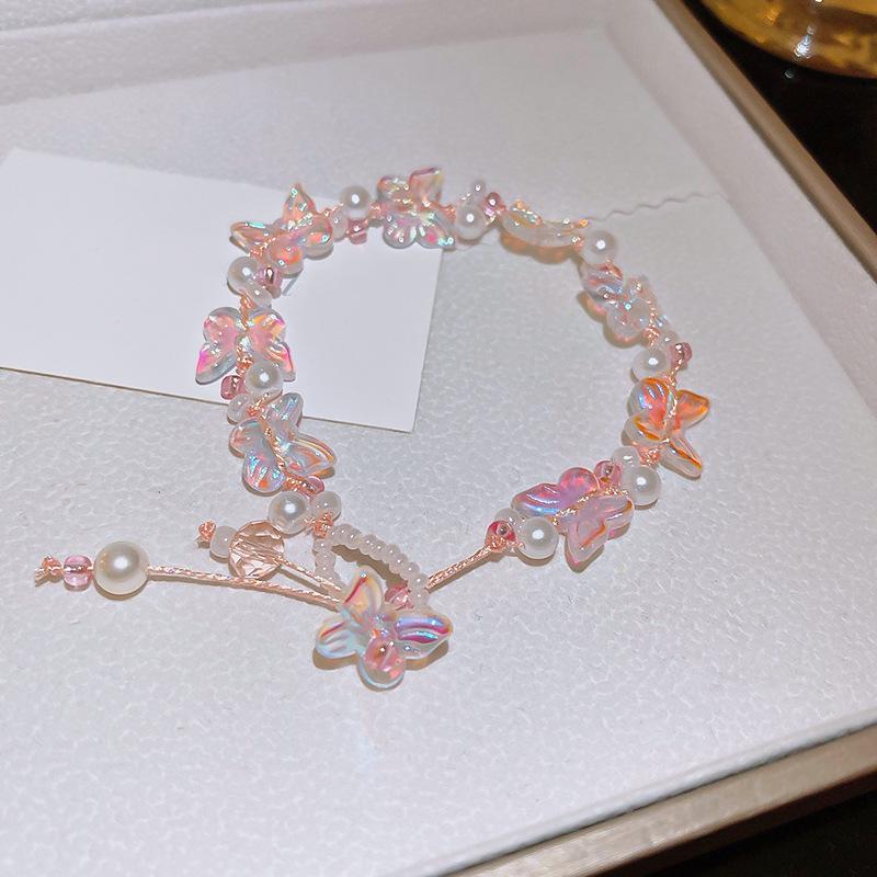 Elegant Pearl & Jade Double-Loop Bracelet: Chic & Stylish Jewelry for Women