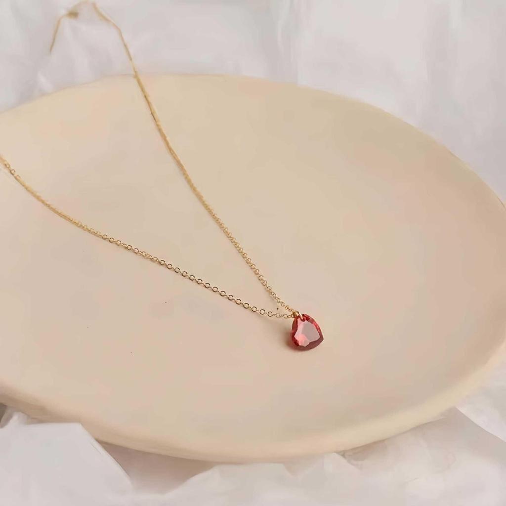 Trójwymiarowy wisiorek w kształcie czerwonego serca na łańcuszku, platerowany 18-karatowym złotem na srebrze sterlingowym, dla kobiet