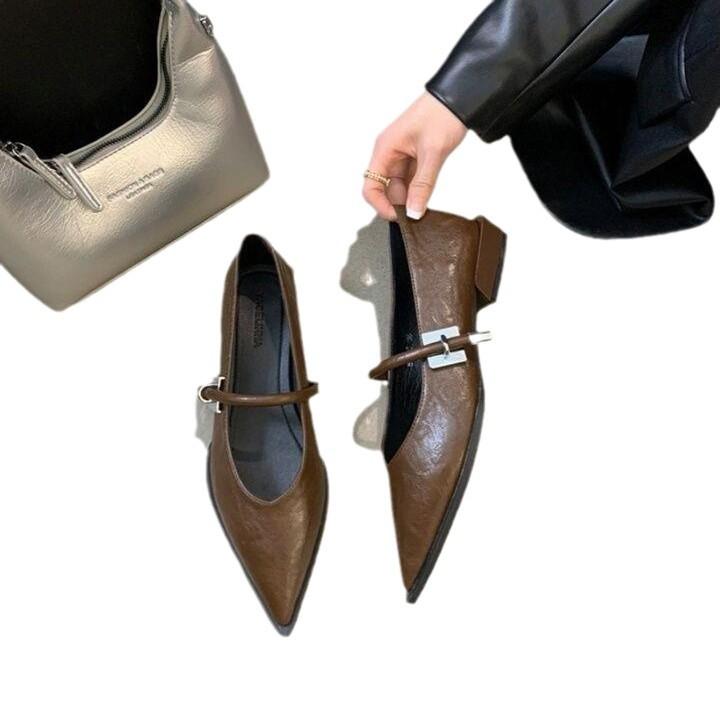 Retro spetsiga enkelskor dam 2025 sommar ny temperament ord med koreansk version av avslappnade lågklackade grunda Mary Jane-skor