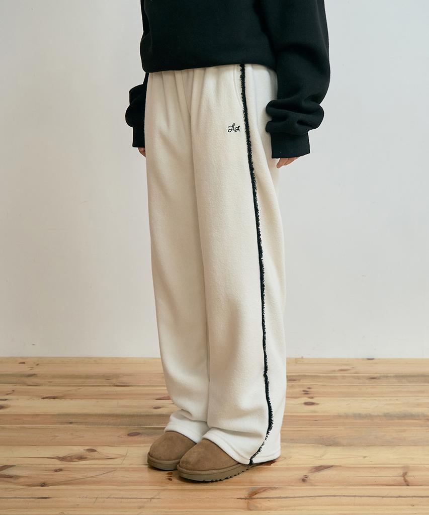 Eopaeleolakaibeu Snug Terry Line Pants - Ivory