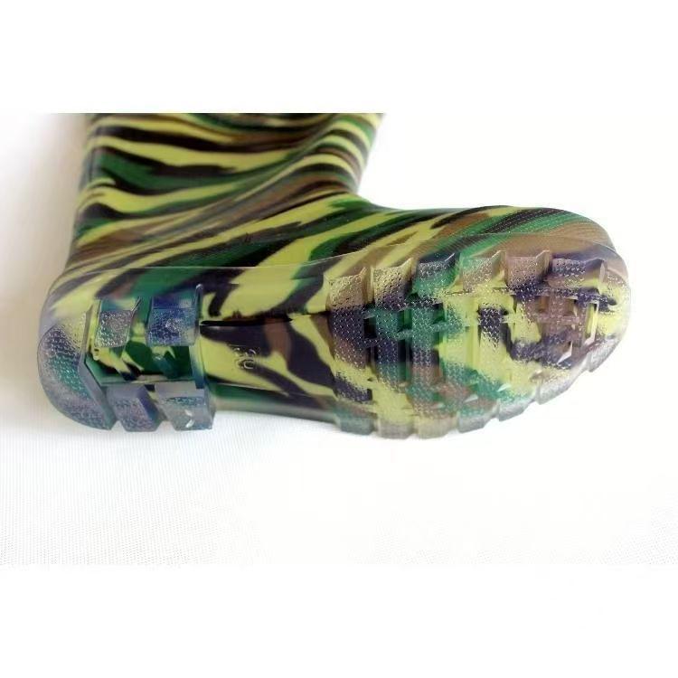 Men's One-Piece Wading Suit: Waterproof Thickened Pants with Integrated Rain Boots for Fishing