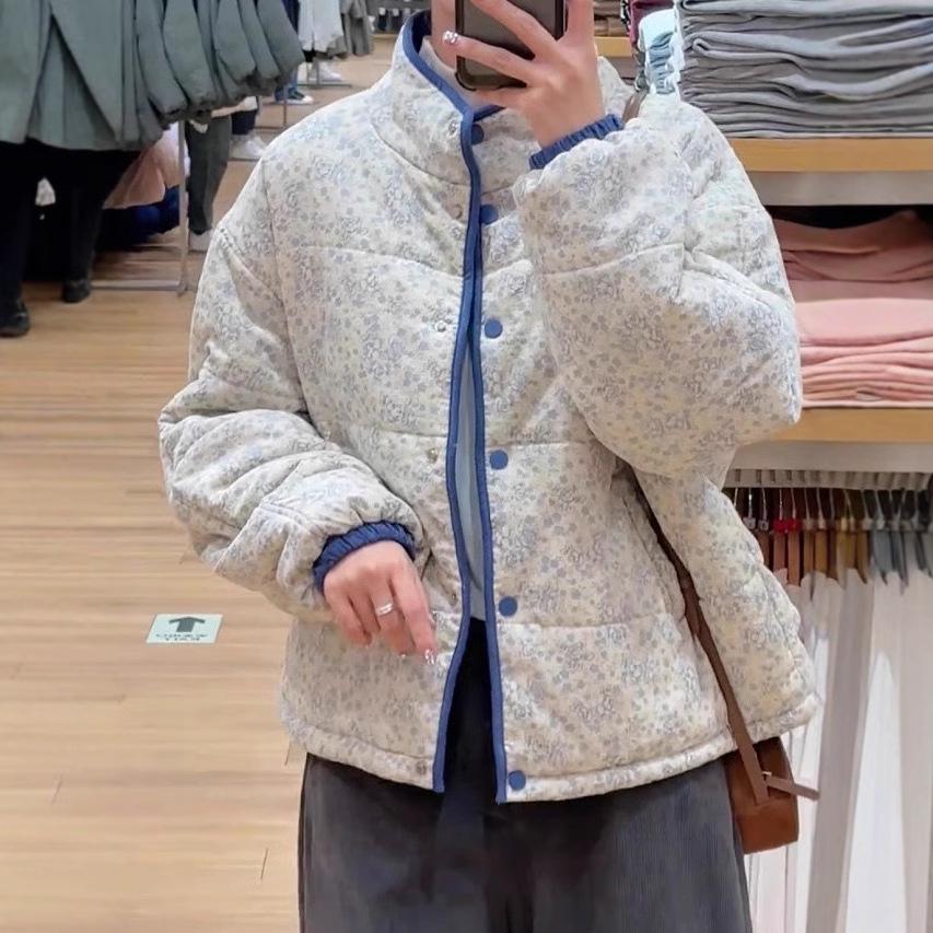 2024 Winter Korean Floral Cotton Jacket for Women - Short Stand-Up Collar, Loose, Thick, Versatile, and Warm.