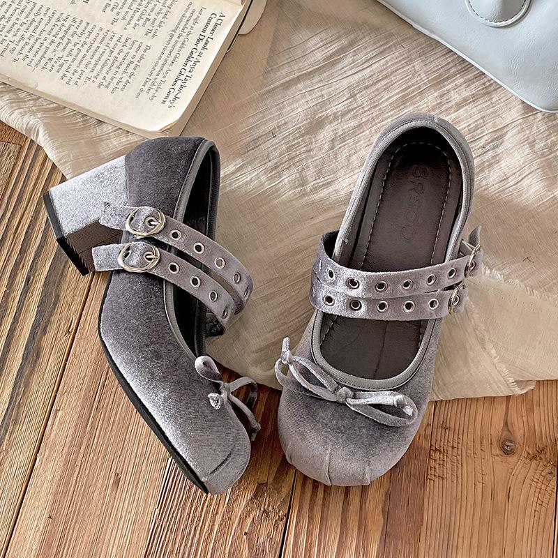 Retro ballet style thick heel light mouth single shoes women's 2025 new spring and autumn with skirt bow Mary Jane high heels