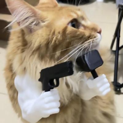 Evcil Hayvan Cosplayi için Kedi Kaslı Kol 3D Baskılı Kedi Boyun Kolu Komik Evcil Hayvan Aksesuarı Çekiç Tutarak Kaslı Kol Cadılar Bayramı Kostümü Doğum Günü Partisi Giydirme