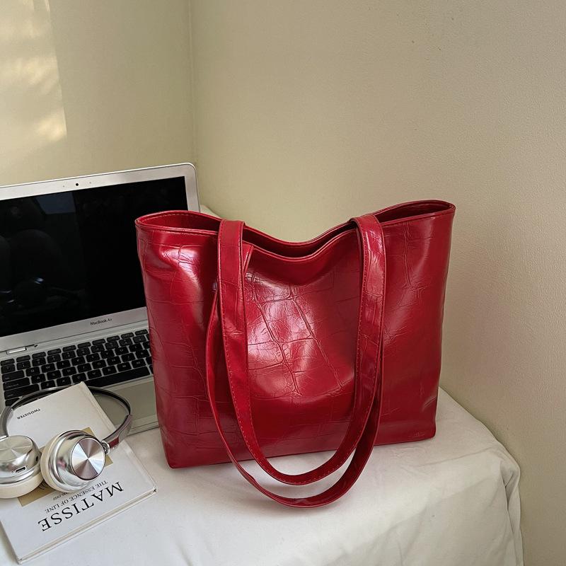 

Korean version of Lazy Wind messenger bag 2025 new trendy fashion silver casual commuting shoulder bag large capacity tote bag бордовый