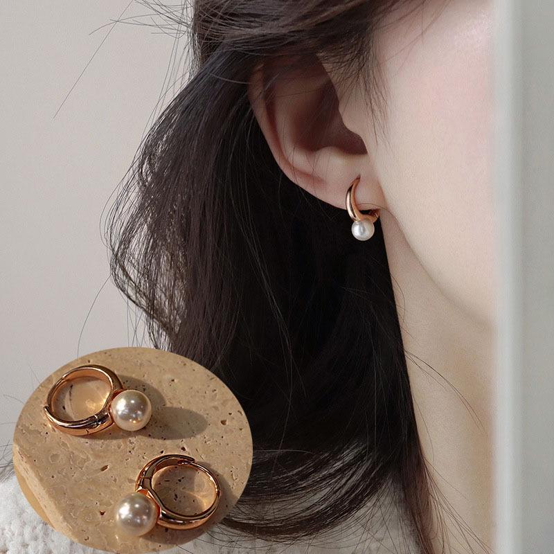 S925 Silver Snake-Shaped Hoop Earrings with Micro-Paved Zirconia - Retro Fashion for Women