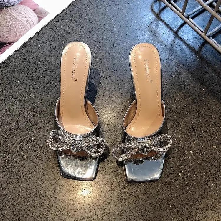 Mode Neue Strass Schmetterlingsknoten Slipper Feine Absatz Sandale Damen Kristall Fee Rosa Blau Schleife Diamant Hoher Absatz Pantoletten Schuhe für Party