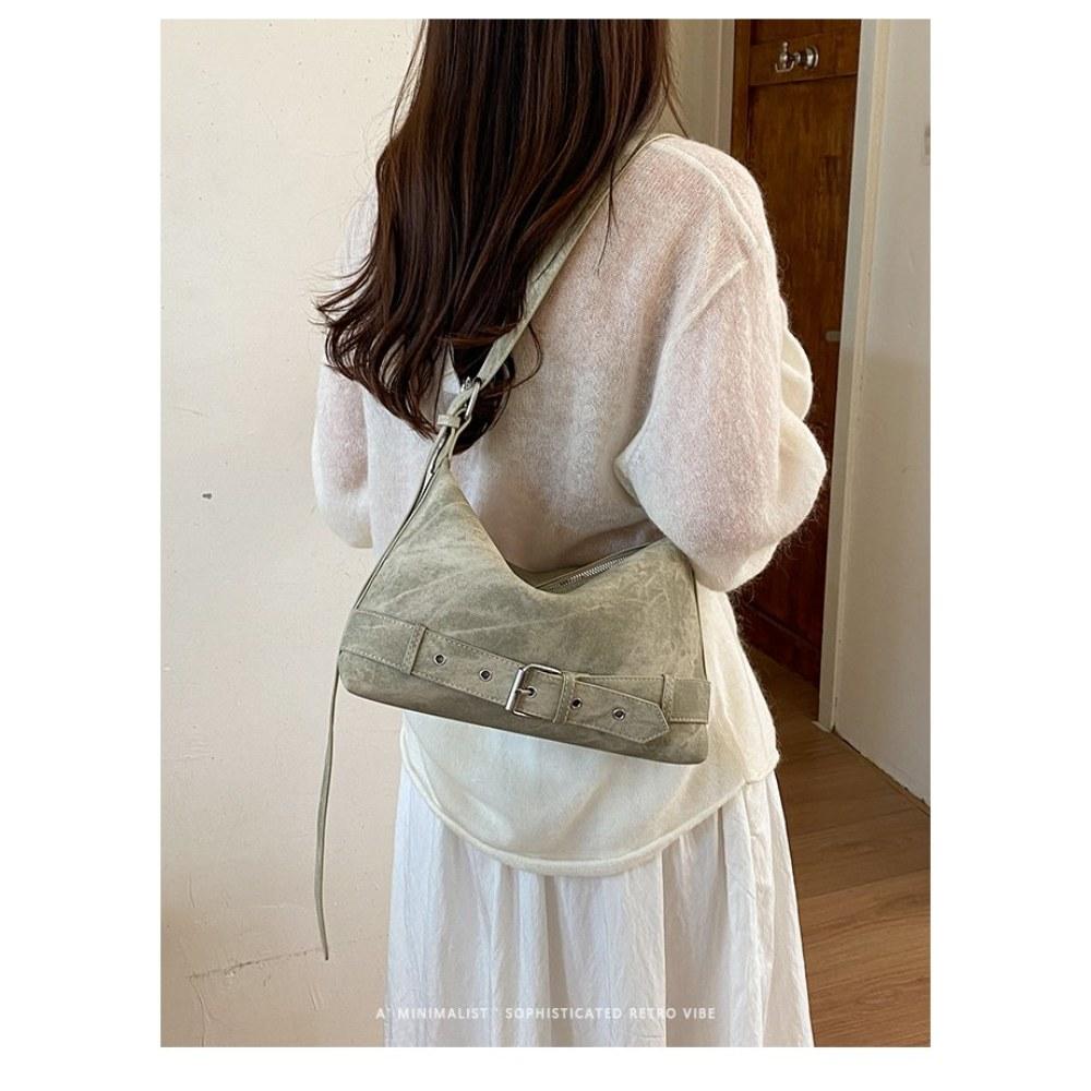 Women Vintage Large Capacity Soft PU Shoulder Bag with Belt Detail for Daily Commute