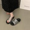 French Cool Slippers Women's Outer Wear Summer 2025 New Super Fire Thick Bottom One-word Drag Premium Seaside Beach Slippers
