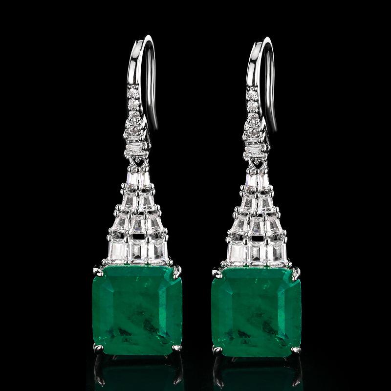 Jewelry earrings, square diamonds, emerald, European and American light luxury simple earrings, fashionable and versatile models