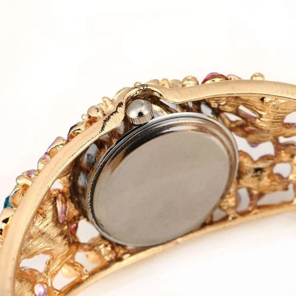 Rundes Zifferblatt Damen Armbanduhr Strass Armband Quarz Uhr Armbanduhr Hofstil