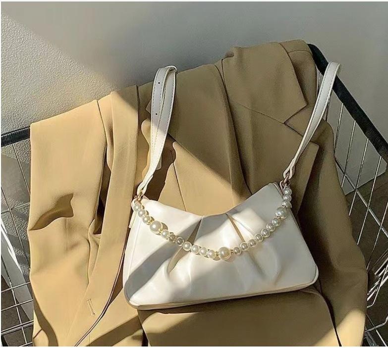 French versatile white pleated cloud bag for women, new pearl chain underarm bag, shoulder messenger bag for women