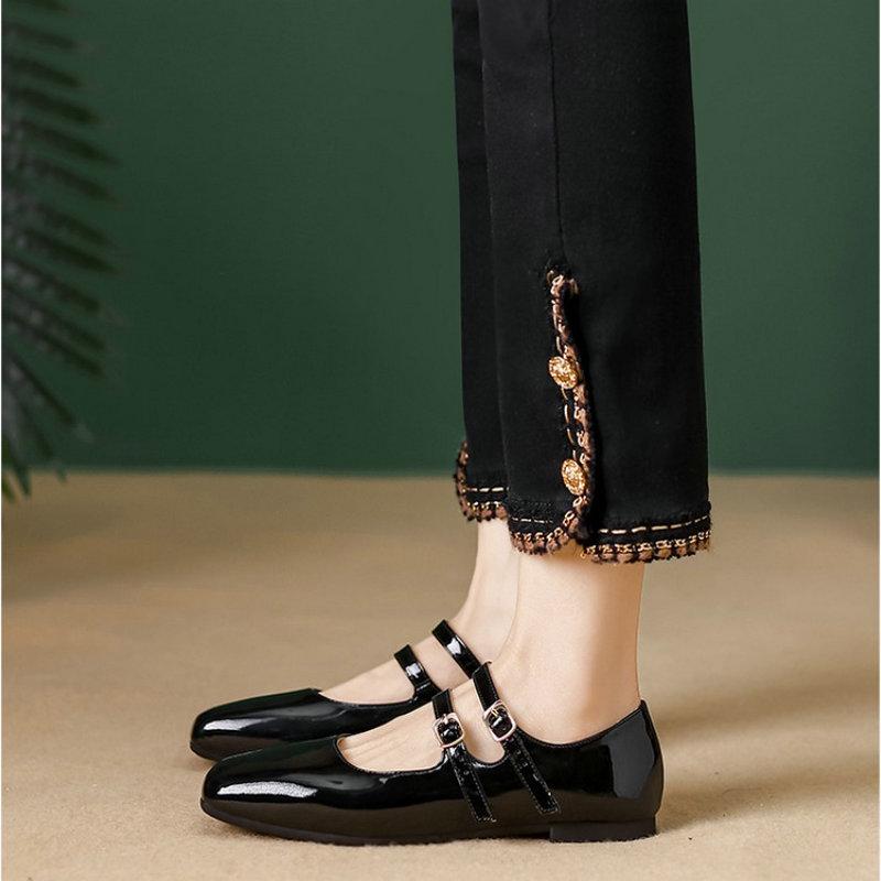 Fashion Flat Shoes Women's 2025 Spring Autumn Retro Shallow Patent Leather Red Mary Jane Shoes Large Size 42 43 44 Women's Shoes