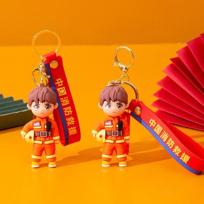 Portachiavi Pendente Pompiere e Camion dei Cartoni Animati - Souvenir Divertente e Piccolo Regalo