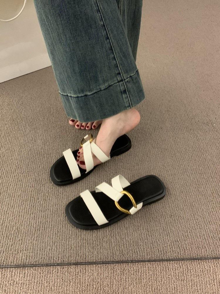 Fashion and leisure one-word with flat slippers women's new beautiful cool slippers