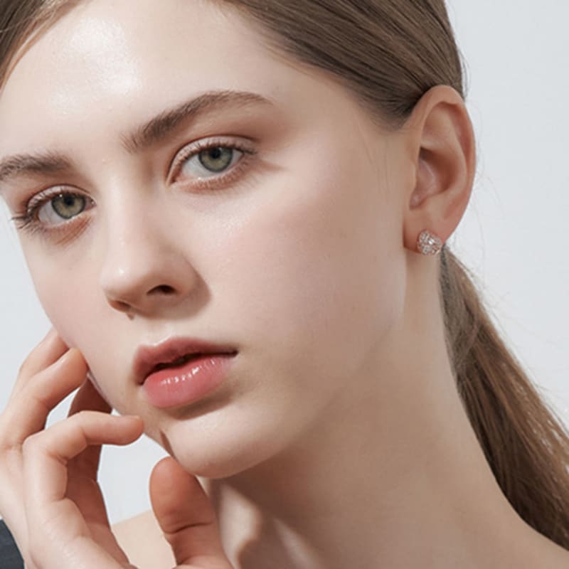 GEIGER Jewelry 14K GF Simple Flower Earrings GIGFEE010