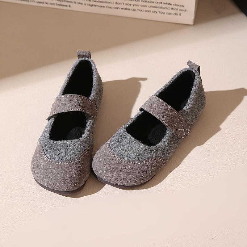 

Версия из овчины~ ретро матовые комбинированные туфли Мэри Джейн женские осенние новые на плоской подошве на липучке с мелким вырезом туфли-лодочки тренд 35 серый