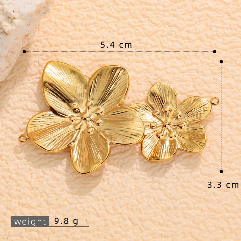 18K Gold Stainless Steel Flower Pendant Necklace & Earrings Set