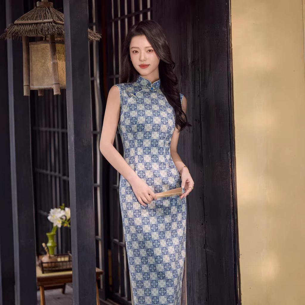 Retro blue and white checkerboard sleeveless cheongsam fresh and elegant slim and thin gentle national style girl daily dress