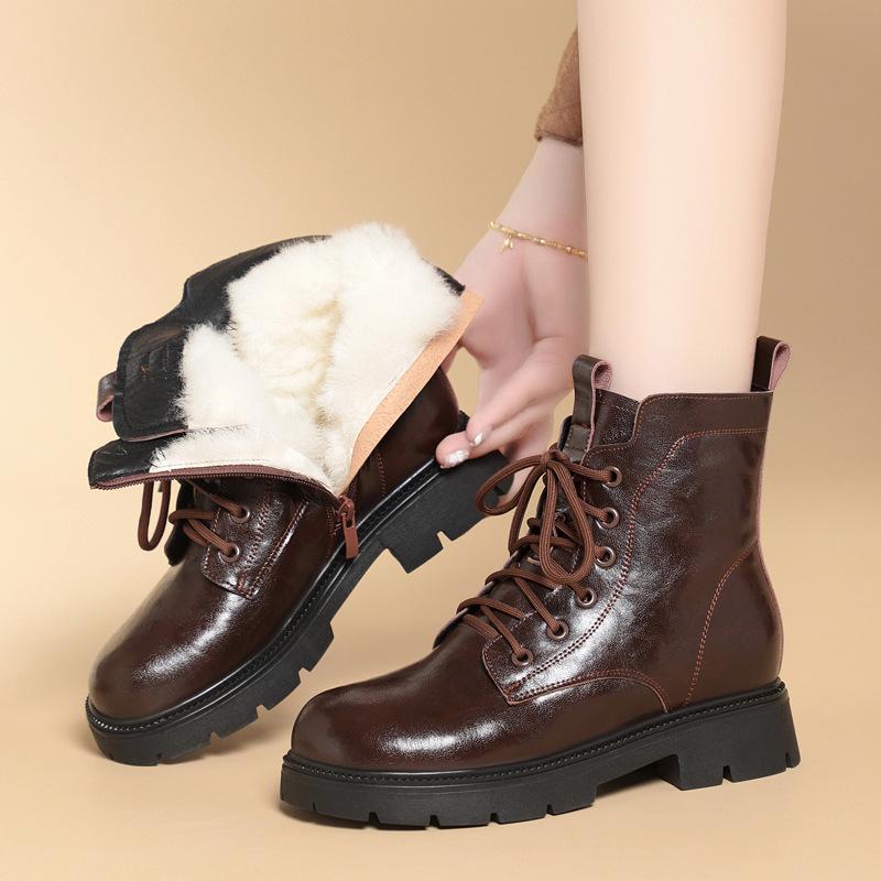 Women's British-Style Genuine Leather Ankle Boots - 2025 Autumn/Winter, Thick Sole, Velvet Wool Interior, Warm & Stylish.