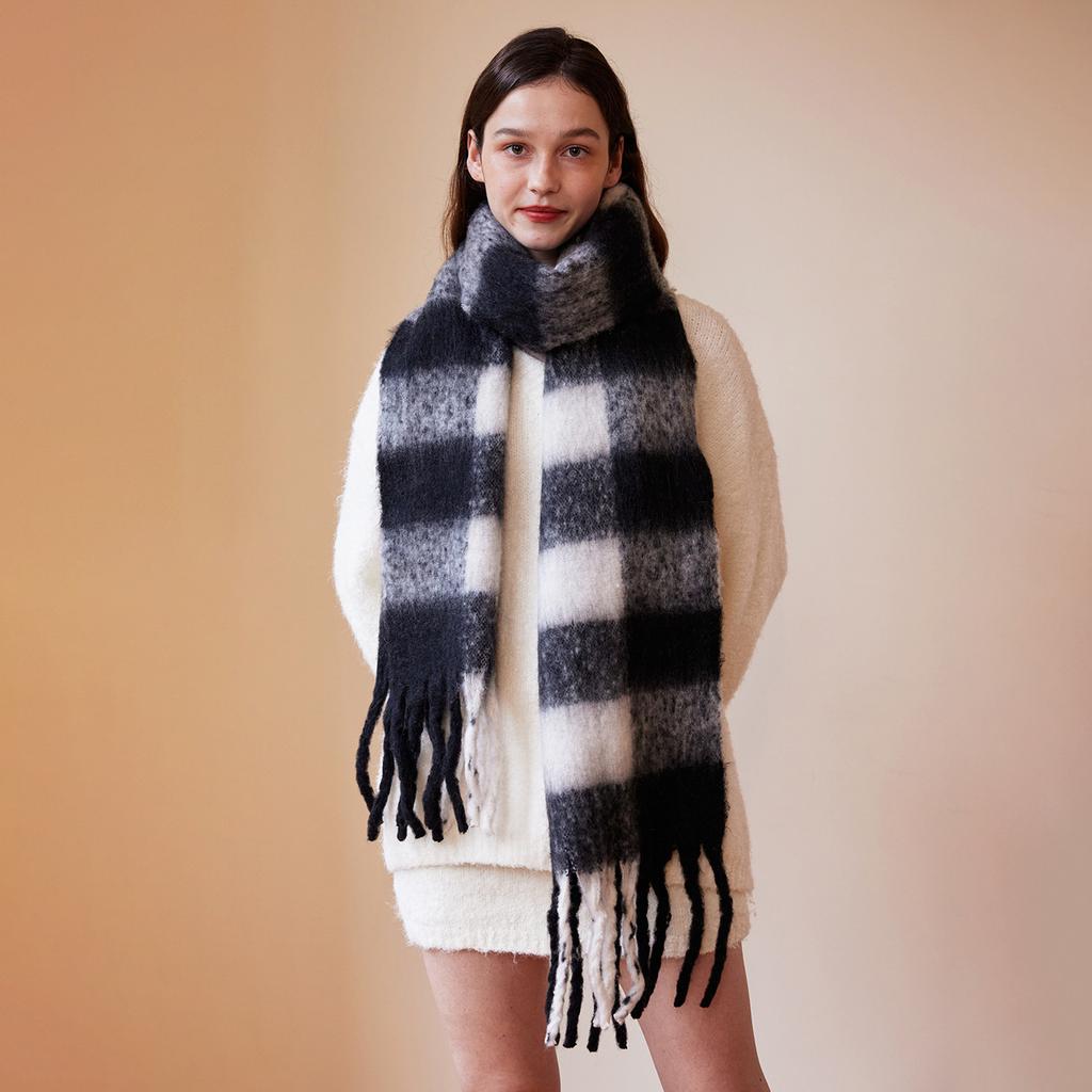 Imitation cashmere plaid scarf women's winter thickened simple warm black and white classic fringed scarf shawl