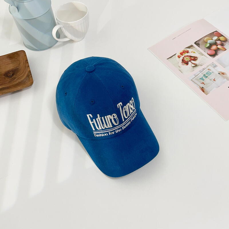 

Woman Man Shadow Embroidery Blue Hat C4758_Black