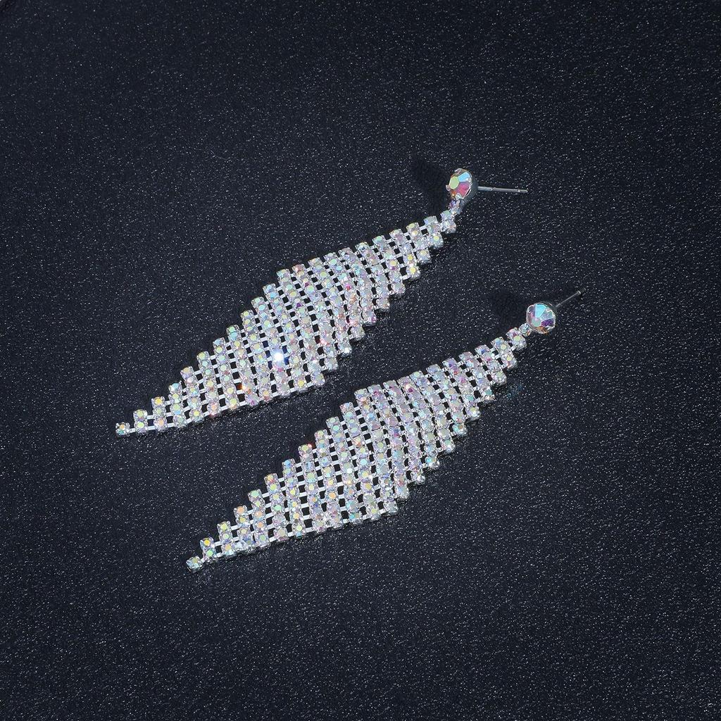 Korea popular new long earrings female super fairy temperament versatile fringed earrings sexy fashion versatile ear jewelry