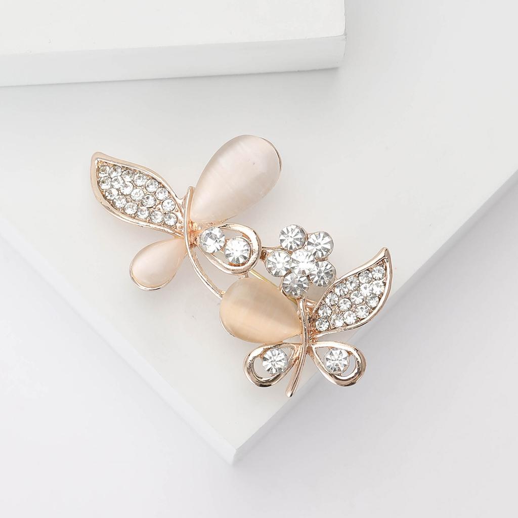 Creative Alloy Rhinestone Opal Butterfly Brooch Fashion Simple Women'S Clothing Brooch Ornament Pin