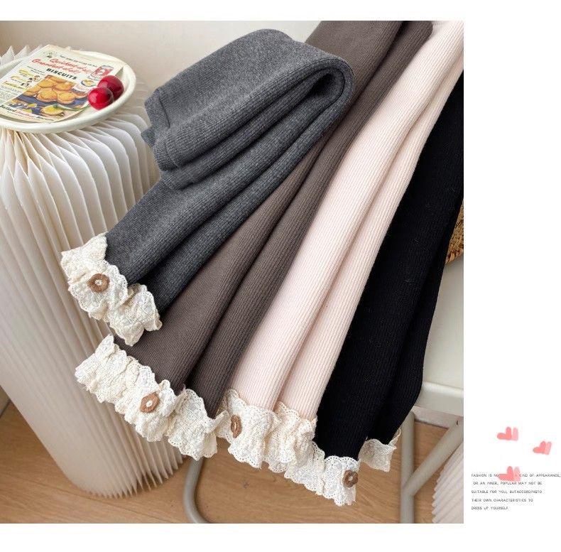 Girls' Velvet Slim-Fit Base Layer Pants with Lace - Versatile, Warm Outerwear for Autumn/Winter.