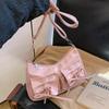 Unique niche design bag women's new spring and summer versatile messenger bag exquisite handbag small carry