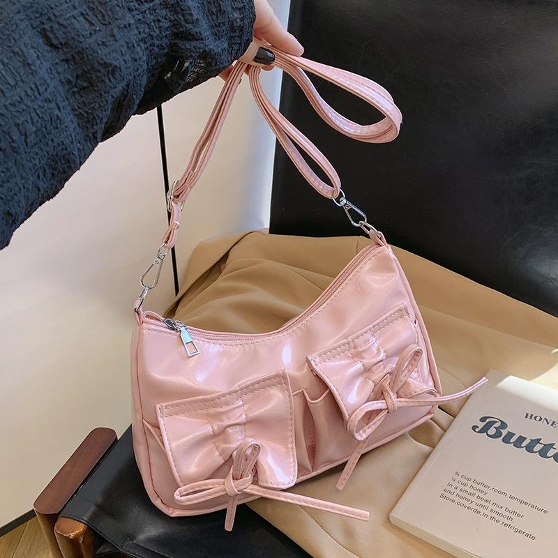 Unique niche design bag women's new spring and summer versatile messenger bag exquisite handbag small carry