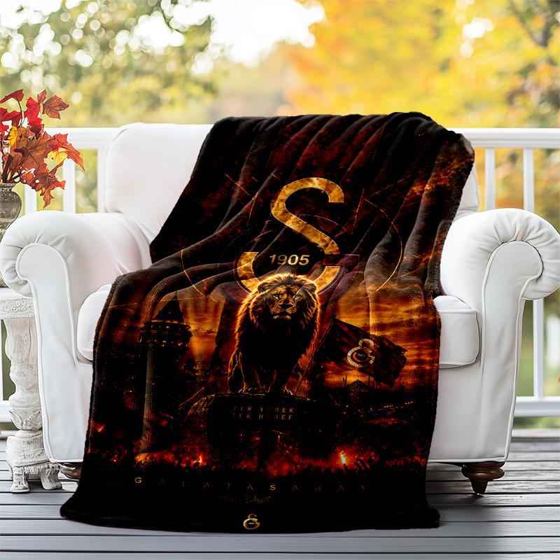 Galatasaray Flannel Blanket Soft All-Season Throw, Design for Camping, Car Travel, Hiking Sofa, Bed, Office Perfect Gift for Parties