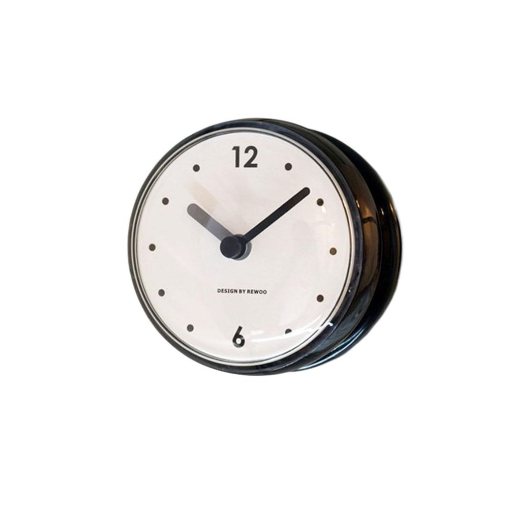 Waterproof Anti-Fog Design Sucker Wall Clock Plastics Silent Quartz Clocks Sucker Wall Clock For Kitchen /Bathroom 75x75mm