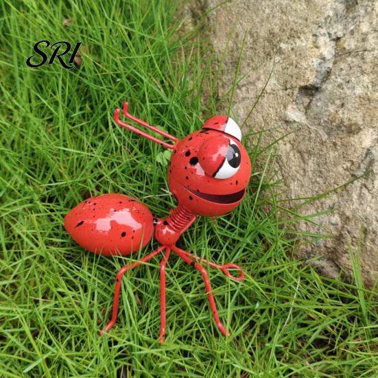 Helles Bemaltes Gartendekoration Großes Ameisen Eisen Dekorative Skulptur mit Rasenfigur Farben Rostbeständig Simulationsmodellierung für Hof