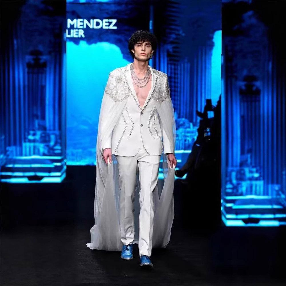 Wedding Men Suits 2 Piece Blazer Pants Crystals Groom Tuxedos Fashion Formal Office Prom Jacket Business Coat