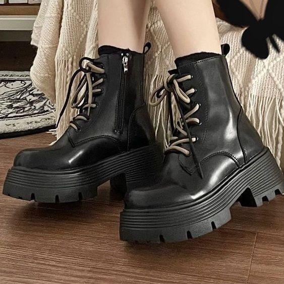 Brown British style small man thick-soled Martin boots women's autumn 2025 new popular lace-up retro short boots