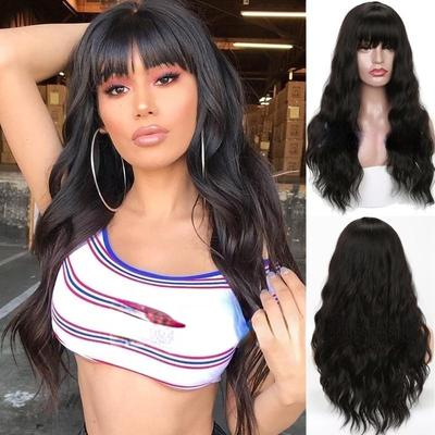 Parrucca da donna alla moda con capelli ricci lunghi con frangia