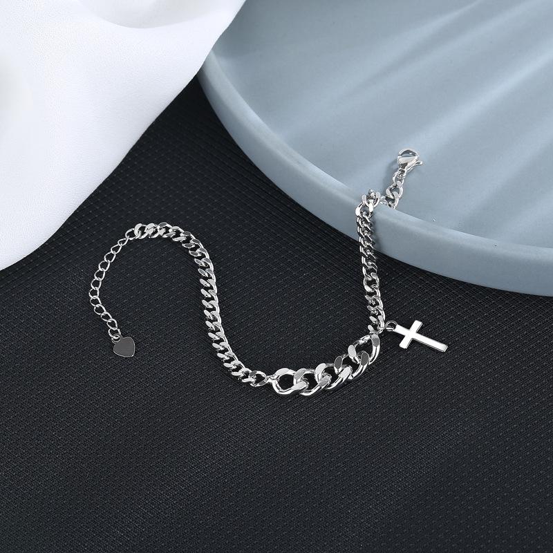 Cold Style Cross Bracelet: Thick Chain for Cool Girl - Hip Hop Fashion, Christmas Edition