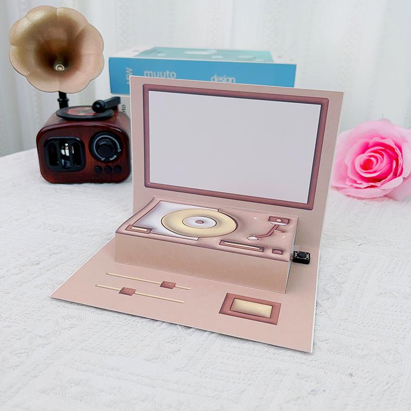 3D Retro Gramophone Greeting Card - DIY Recordable Birthday Gift for Children’s Day 12x16cm