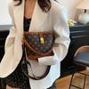 Light luxury bucket bag, high-end exquisite women's bag, messenger bag, versatile and fashionable portable shoulder bag.