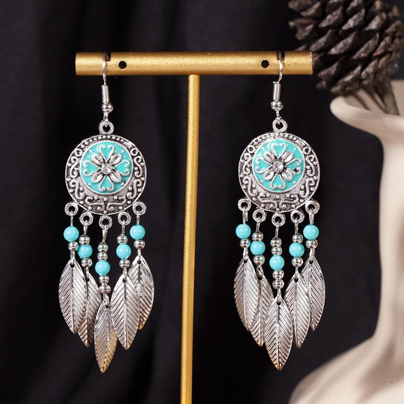 European, American and Bohemian Hollow Bead Fringed Earrings, High-end Retro Ethnic Style Earrings, Fashionable Long Earrings.