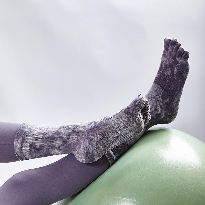 Professional Non-slip Split-toe Yoga and Pilates Mid-calf Socks