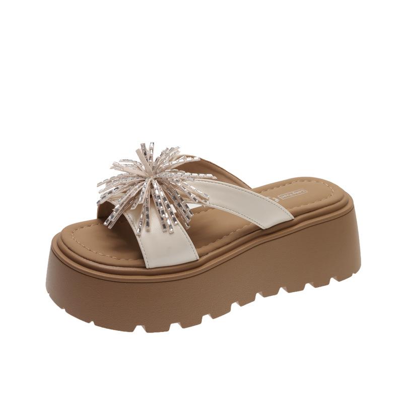 Thick-soled breathable women s sandals women s new summer outer wear slippers, new thick-soled skirts and French sandals in season 35