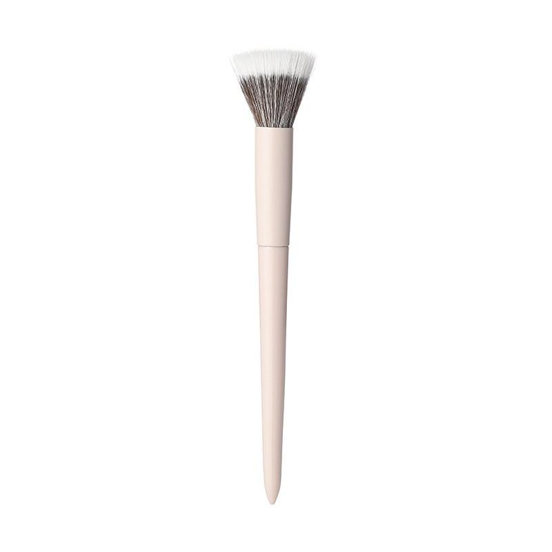 Portable Angled Contour Brush with Wooden Handle & Fiber Bristles