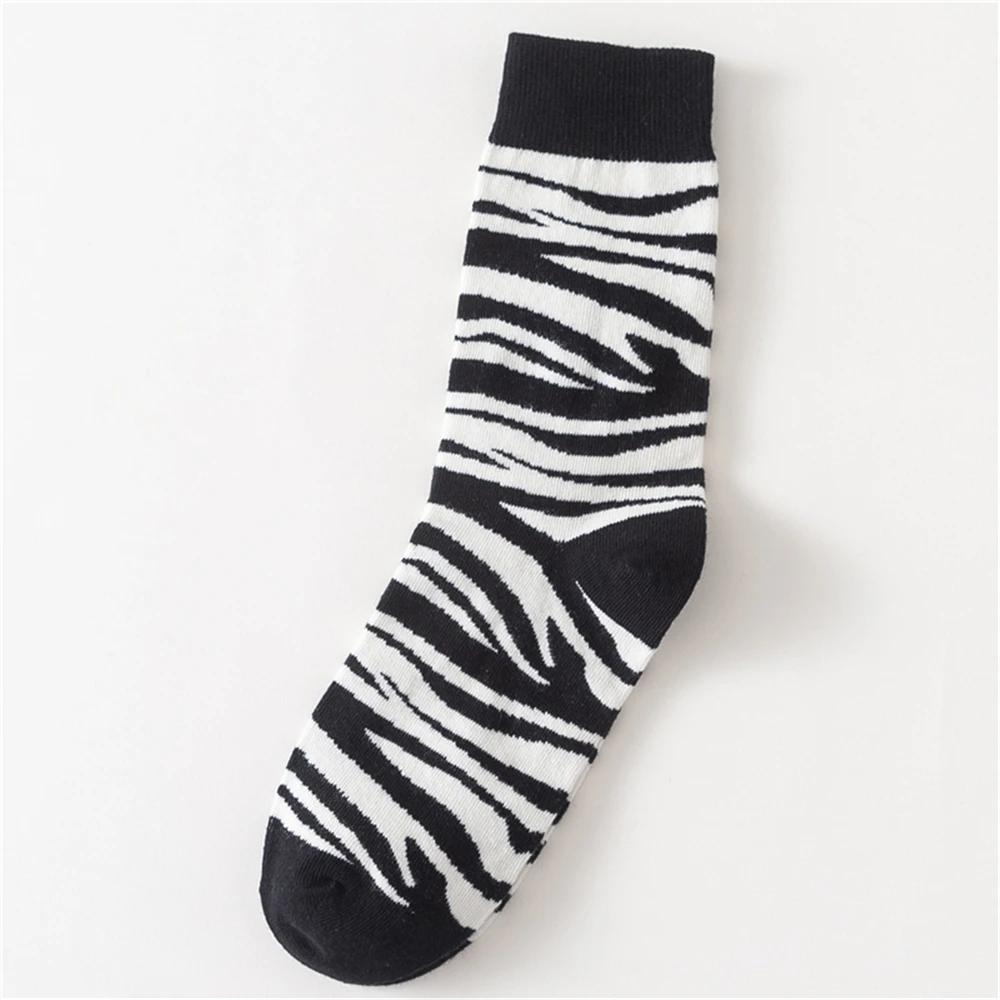 Bunte Streifen Kunst Socken für Herren Wintermode Regenbogenstreifen Zebra Muster Business Crew Unisex Dropship